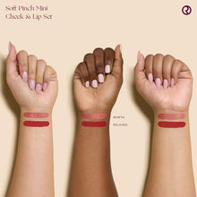 Cargar imagen en el visor de la galería, MINI SOFT PINCH MINI LIQUID BLUSH AND LIP OIL SET