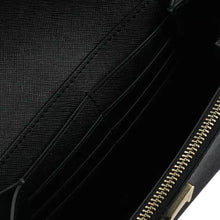 Cargar imagen en el visor de la galería, EMERSON CHAIN WALLET BAG
