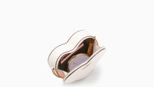 Cargar imagen en el visor de la galería, LOVE SHACK MINI HEART CROSSBODY PURSE
