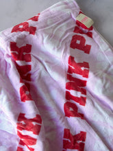 Cargar imagen en el visor de la galería, PINK LOGO WRAP TOWEL
