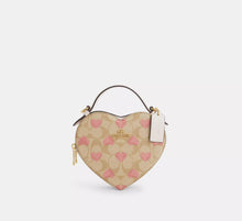 Cargar imagen en el visor de la galería, HEAR CROSSBODY WITH HEART PRINT
