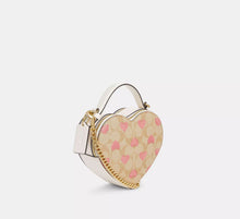 Cargar imagen en el visor de la galería, HEAR CROSSBODY WITH HEART PRINT
