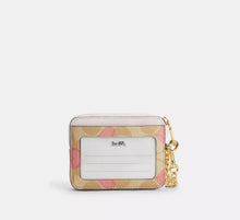 Cargar imagen en el visor de la galería, ZIP CARD CASE WITH HEART PRINT
