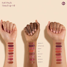 Cargar imagen en el visor de la galería, SOFT PINCH TINTED LIP OIL

