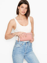 Cargar imagen en el visor de la galería, THE VICTORIA CONVERTIBLE CROSSBODY
