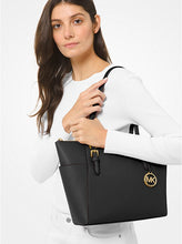 Cargar imagen en el visor de la galería, CHARLOTTE LARGE SAFIANO LEATHER TOP ZIP TOTE BAG
