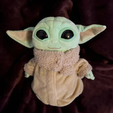 Cargar imagen en el visor de la galería, THE MANDALORIAN "The Child" 8" Plush
