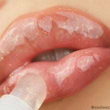 Cargar imagen en el visor de la galería, LIZZIE SO PLUMPING JUICY GLOSS
