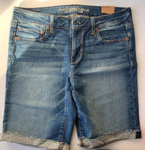 Cargar imagen en el visor de la galería, SKINNY BERMUDA STRETCH
