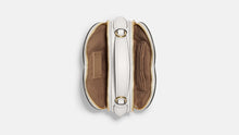 Cargar imagen en el visor de la galería, HEART CROSSBODY IN SIGNATURE CANVAS
