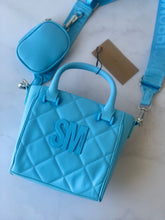 Cargar imagen en el visor de la galería, BBAVI BRIGHT BLUE CROSSBODY
